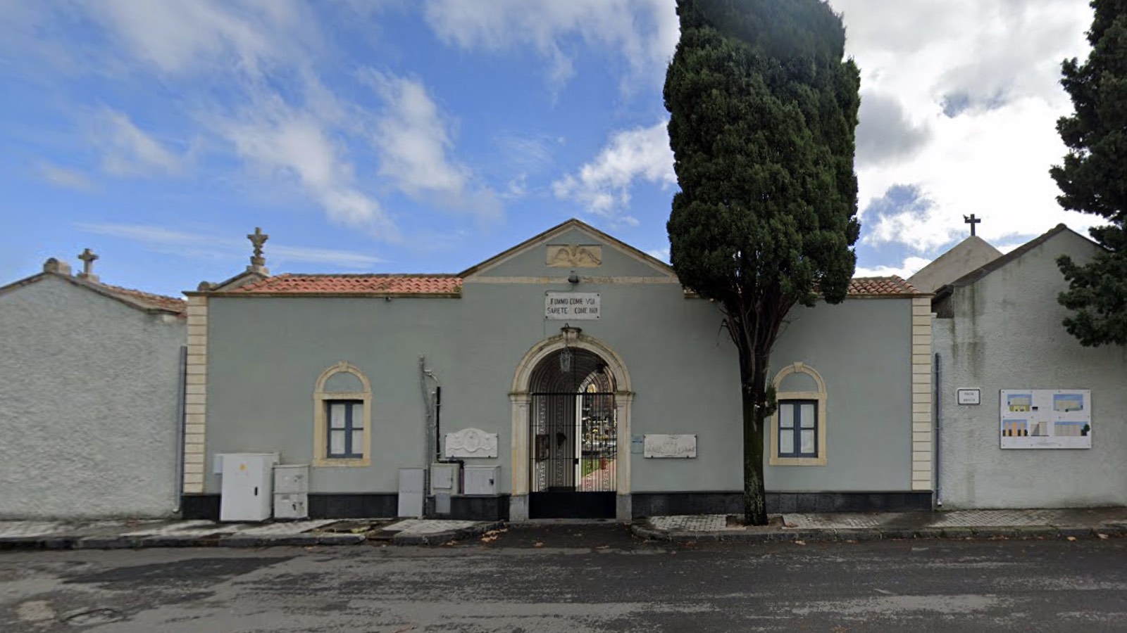 Cimitero Comunale.jpg